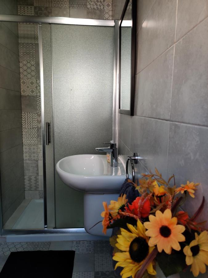 Rons Town House Apartamento