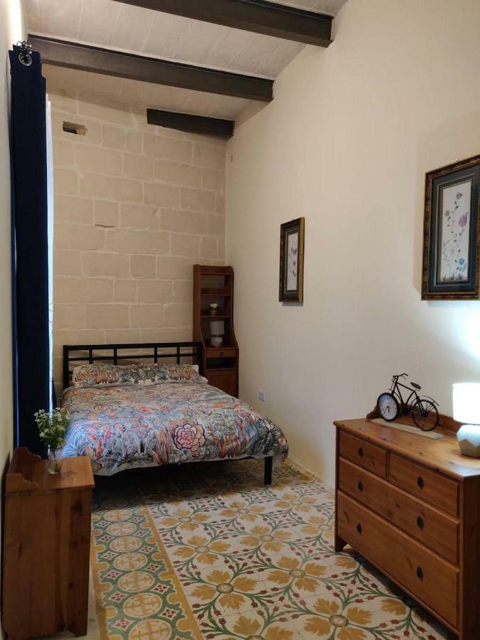 Rons Town House Apartment