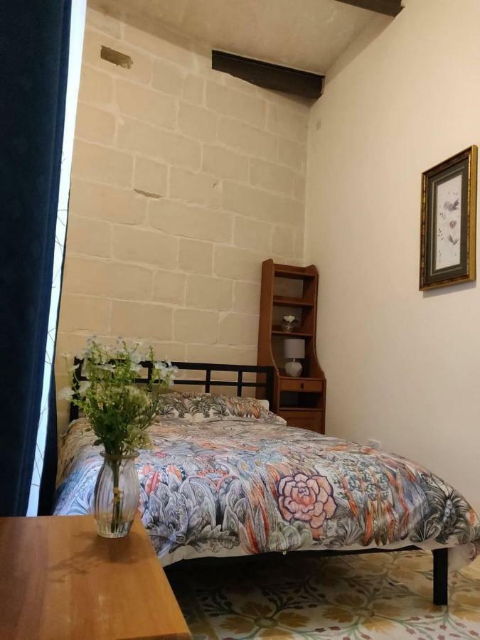 Rons Town House Apartamento